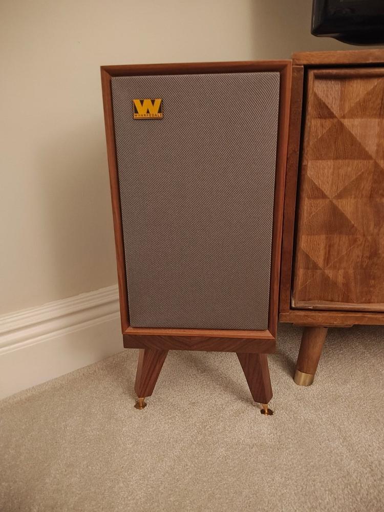 Wharfedale’s Denton 80 Speaker Stands 140-900mm (Pair) - Customer Photo From Tracy Monk