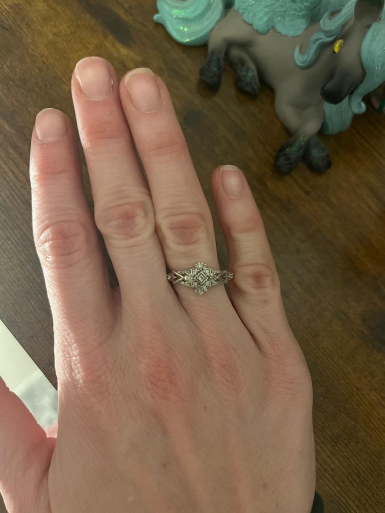 Enchanted Disney Fine Jewelry Sterling Silver with 1/4 CTTW Diamonds Frozen 2 Elsa Snowflake Ring - Customer Photo From Kayla Morningstar