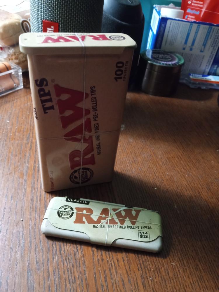Raw Pre Rolled Rolling Paper Tips w/ Storage Tin (100-Pack) - Customer Photo From Patrick G.