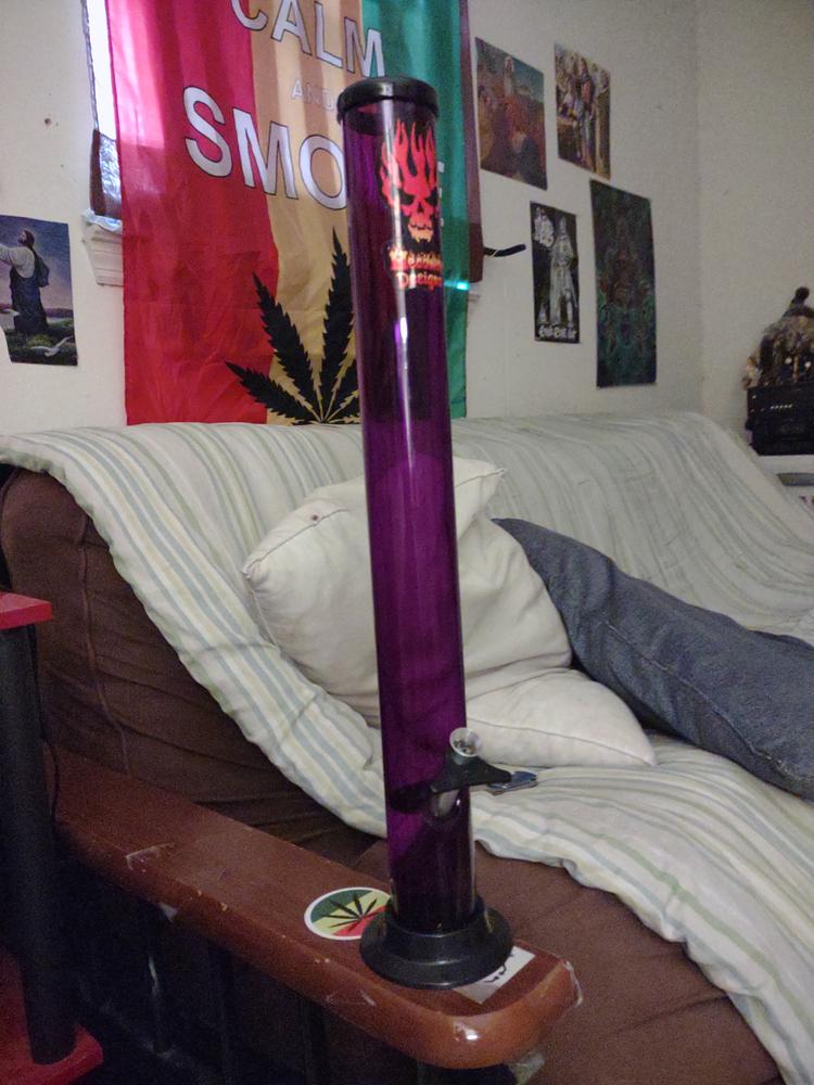 Headway 18" Straight Acrylic Bong - Customer Photo From Peter S.