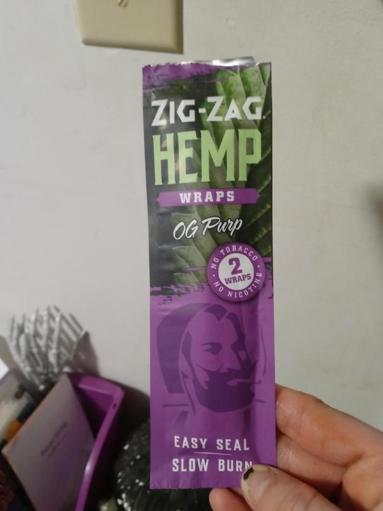 Zig Zag Hemp Blunt Wraps (2-Pack) - Customer Photo From Megan W.