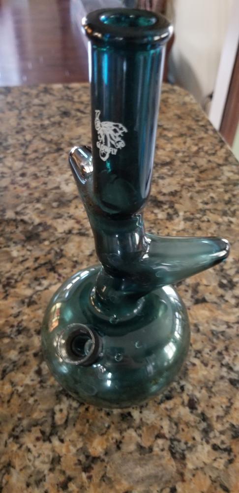 Glowfly Glass Double Z Bong - Customer Photo From Jay Gee