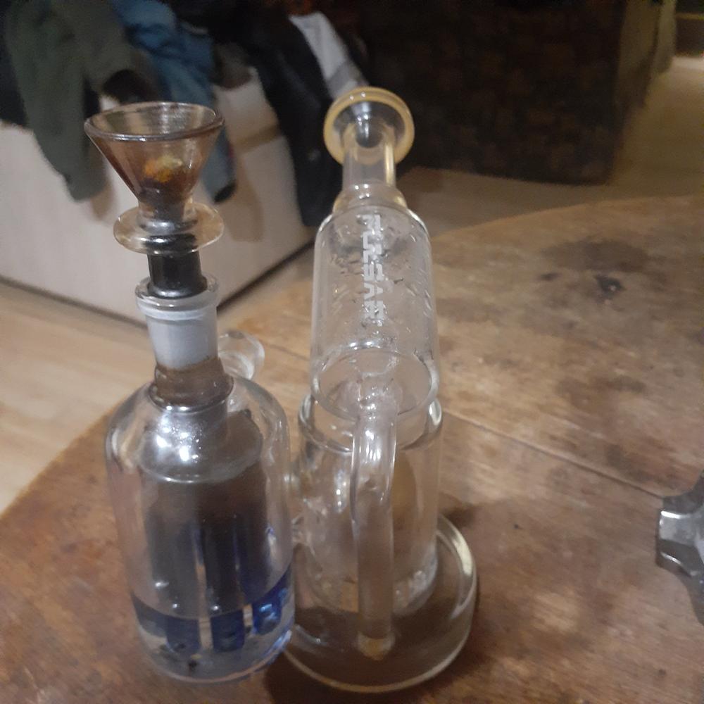 SMOKEA 14mm/14mm 8-Arm Tree Perc Ash Catcher - Customer Photo From Jeffrey D.