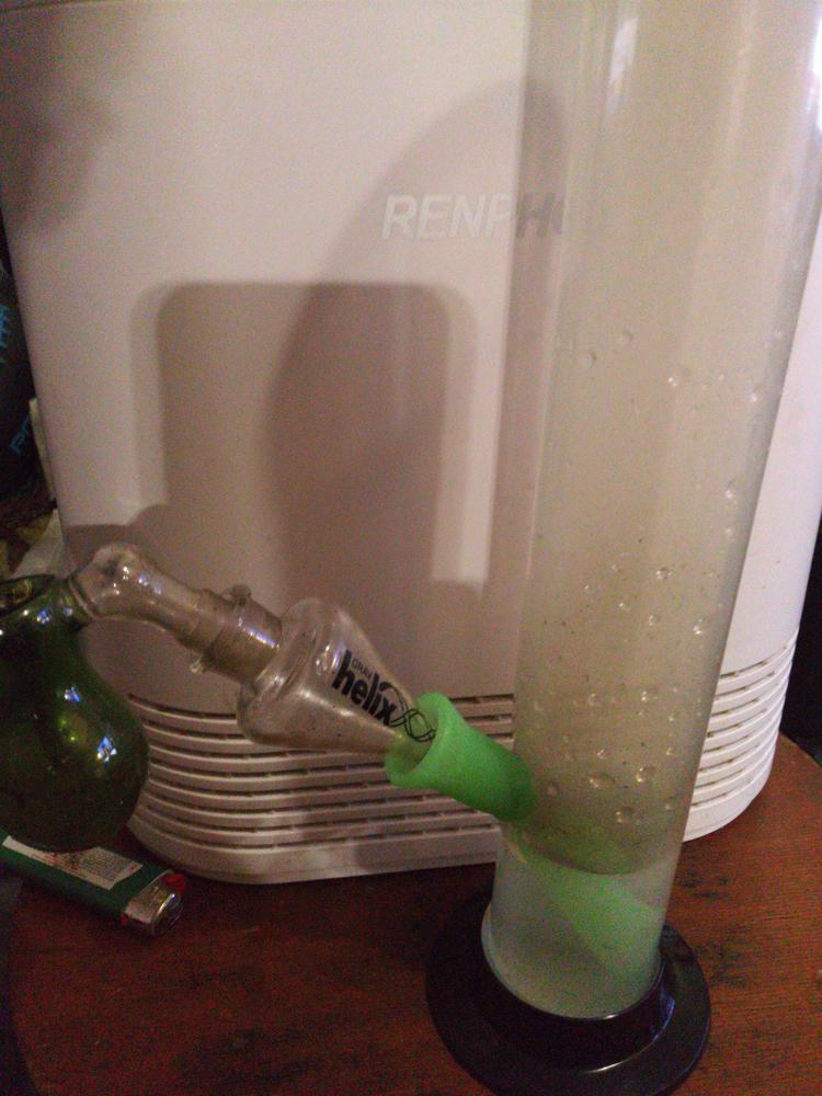Piecemaker Silicone Downstem Diffuser - Customer Photo From Steve