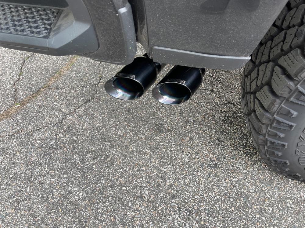 Sport / 3.0 in Cat-Back SSE 4.0 in Twin Tips | 2019-2025 Silverado Sie