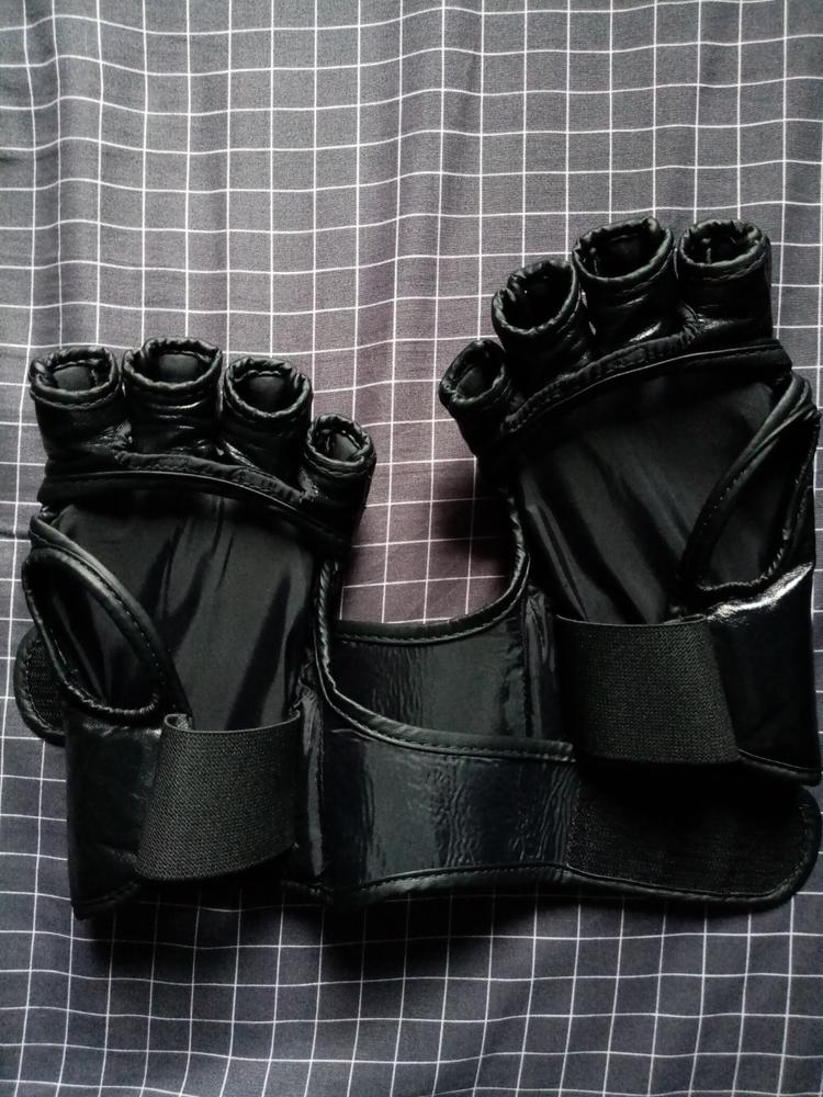 ONE x Fairtex MMA Gloves (Black) - Customer Photo From Noor Ezhar