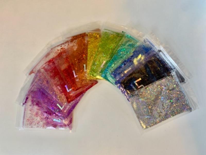 Lrisy Holographic Glitter Set 15 Of Color (Total 150g) - Customer Photo From Annalina Horn