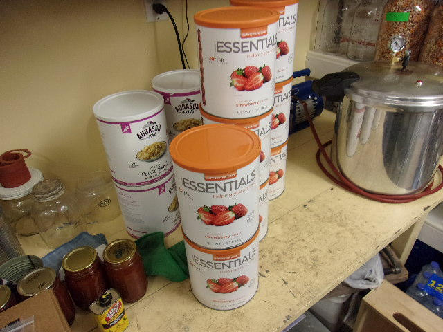 Emergency Essentials® Freeze-Dried Peach Slices Large Can - Customer Photo From Steve Clardy