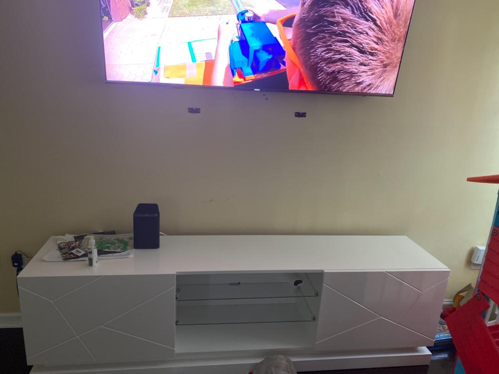 Qiu TV Stand - Customer Photo From Anonymous