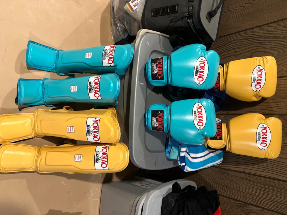 Matrix Mango Boxing Gloves - Customer Photo From Noe Coronado