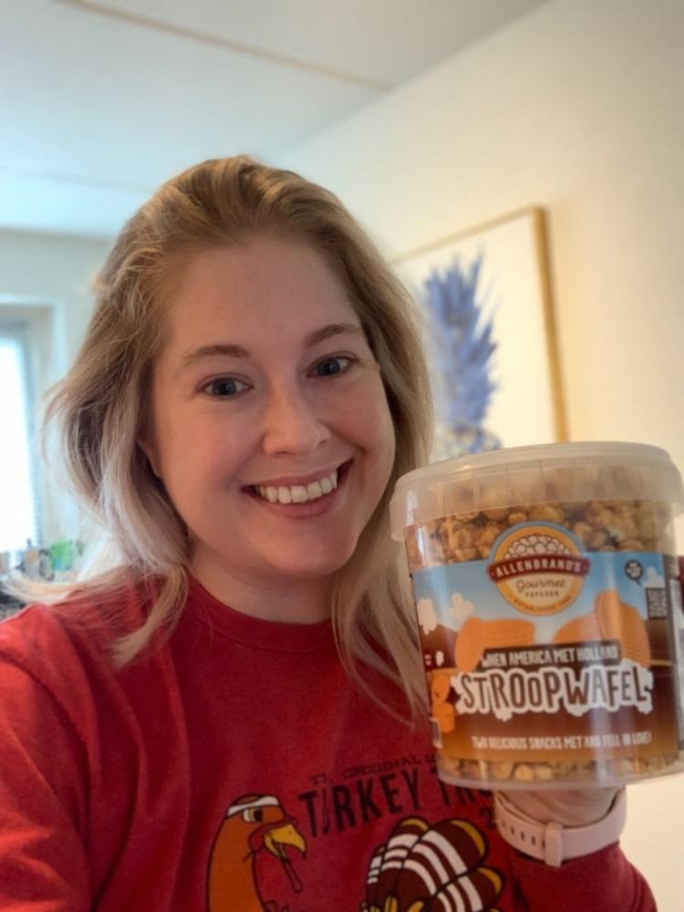 Stroopwafel: Two delicious snacks met and fell in love. - Customer Photo From Austin Kocian
