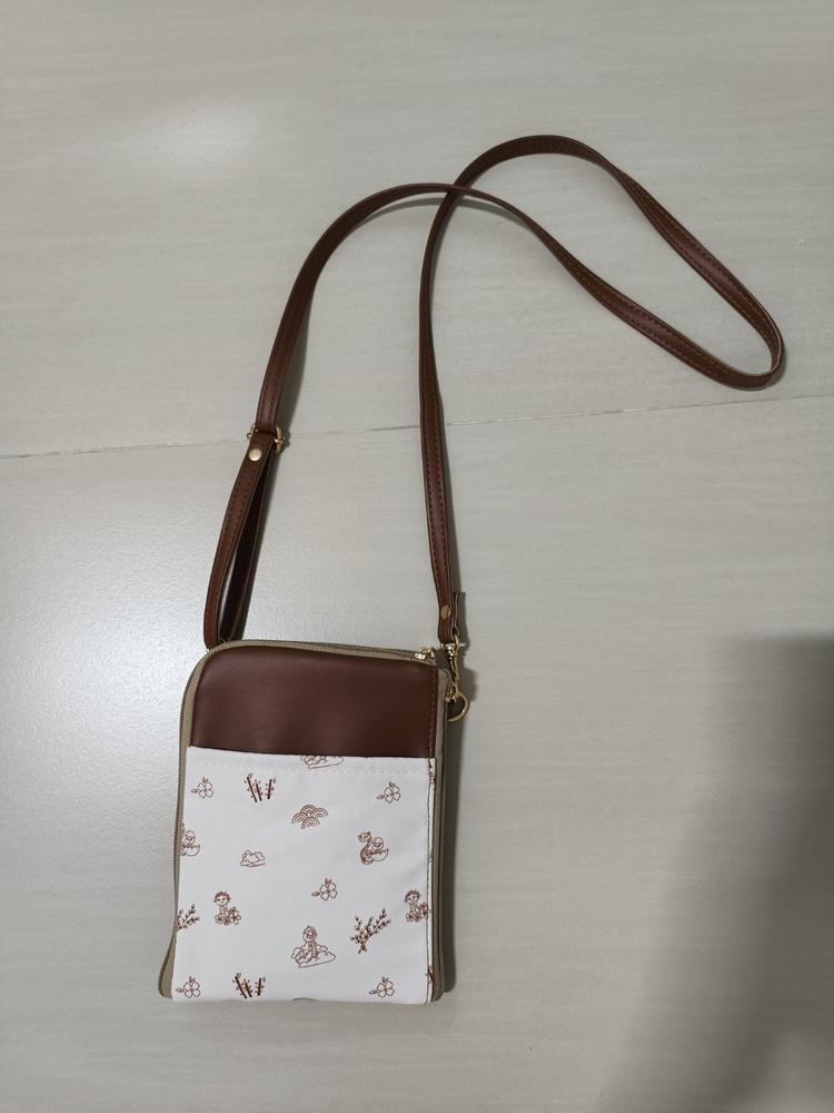 Cute Wiggles Brown Dual Zip Sling Bag 3.0 - Customer Photo From Lilian Leong