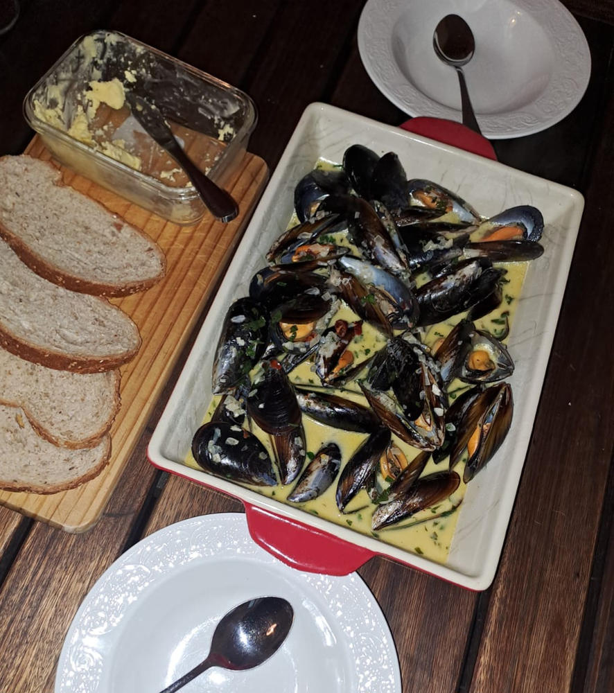 Black Mussels | Live Box | Cultivated | 2.3kg - Customer Photo From Francois B.