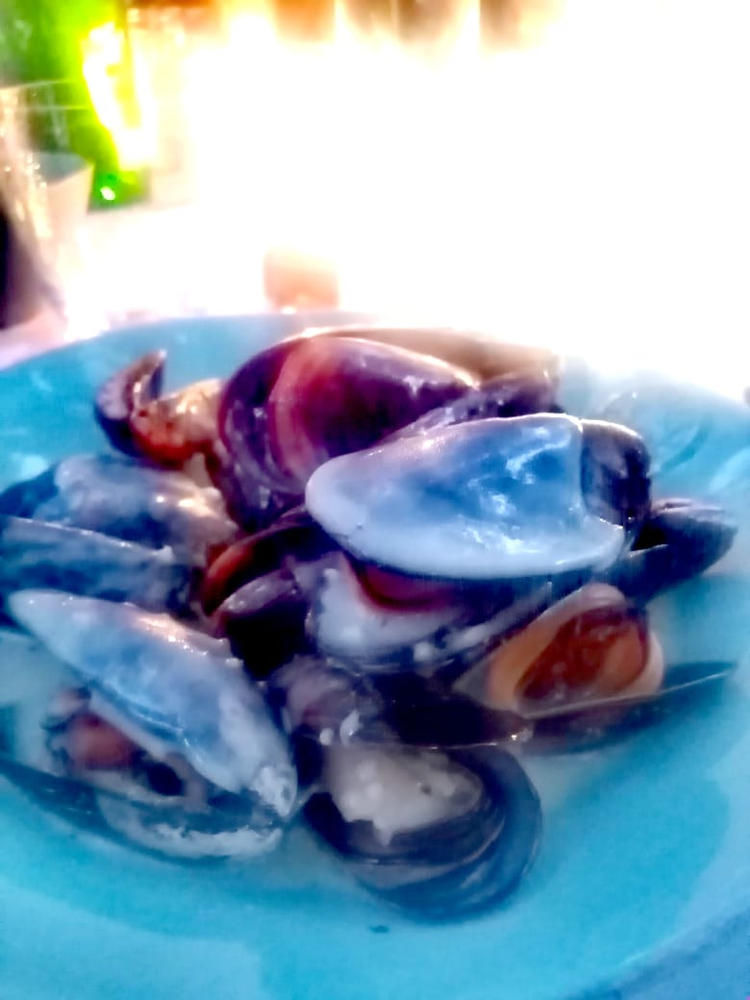 Live box | Black Mussels (2.4kg) | Farmed on the West Coast - Customer Photo From Esti F.