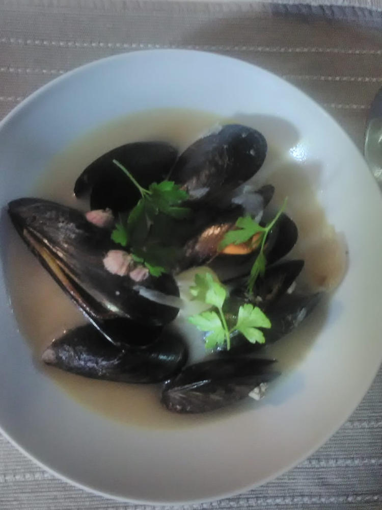 Live box | Black Mussels (2.4kg) | Farmed on the West Coast - Customer Photo From Evelin Bresler