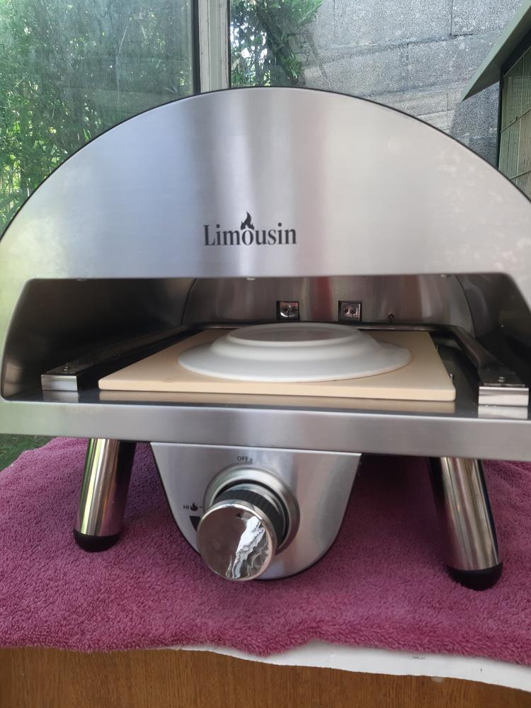 Limousin Pizza Oven Premium 12" - Customer Photo From Kirsty Lang