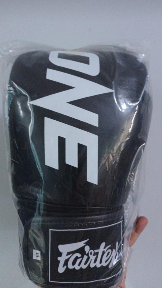 ONE x Fairtex Boxing Gloves (Blue) - Customer Photo From Maria Ivani