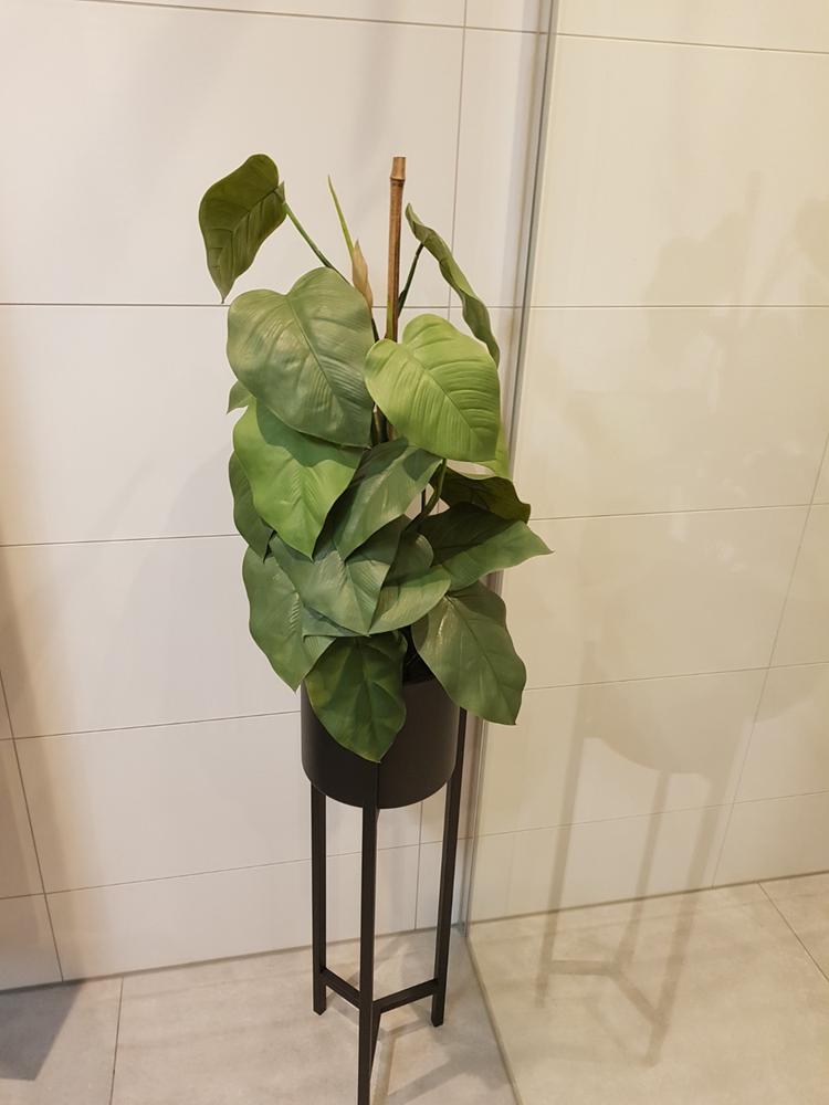 QUVIO Plantenstandaard inclusief pot - Metaal - 22 x 22 x 75 cm - Customer Photo From Anonymous