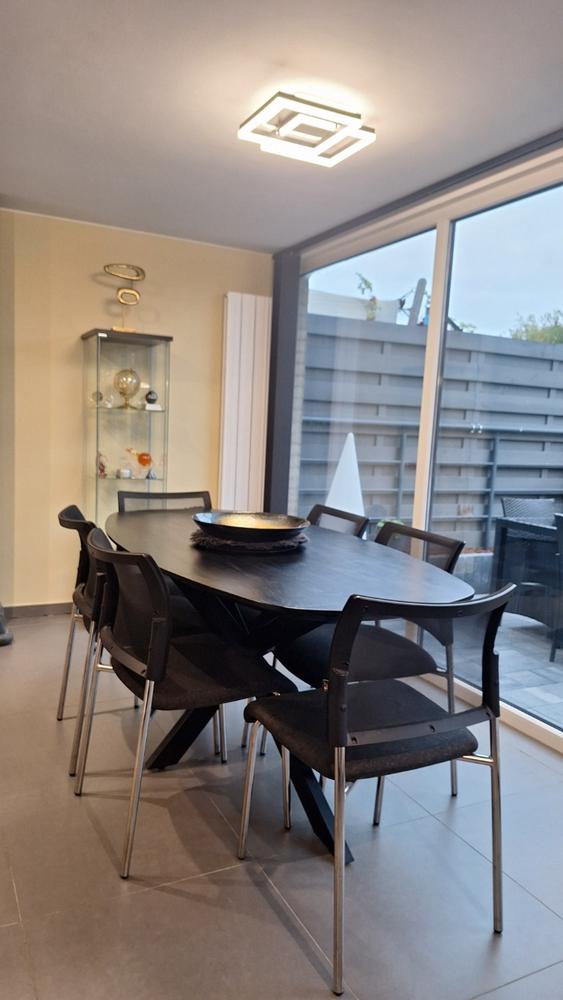 QUVIO Eettafel Sofia - Deens Ovaal - 180 x 90 cm - Stalen kruispoot - FSC® gecertificeerd mangohout - Zwart - Customer Photo From Leon Ramakers