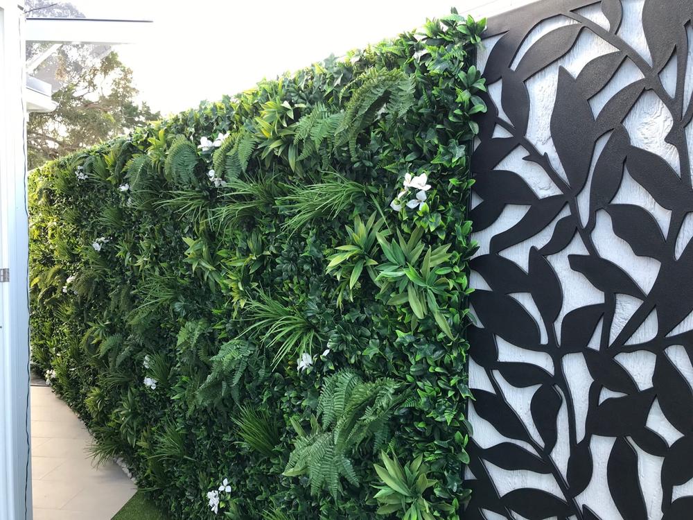 Artificial White Tropics Vertical Garden Wall Panel 1m x 1m UV Stabilised - Customer Photo From Brad Rostron