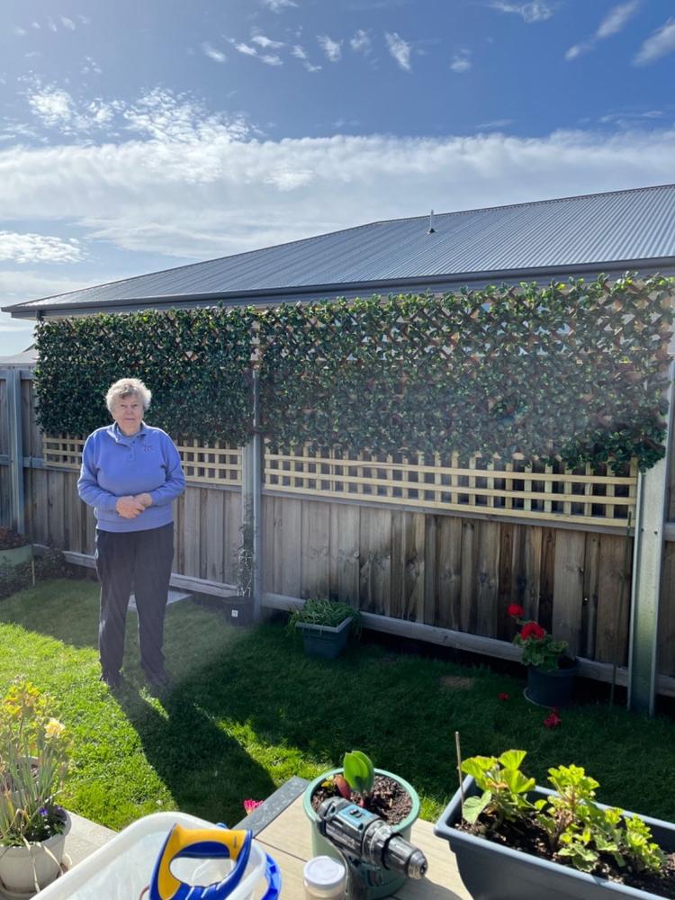 Artificial Jasmine Hedge Extendable Trellis Screen 2m x 1m UV Stabilised - Customer Photo From Adrian Watchorn