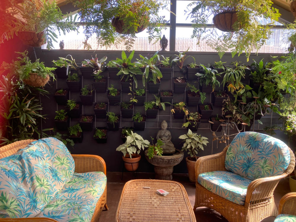 Wallgarden Multi Hang 50 Pot Vertical Garden Wall Kit - Customer Photo From Helen Azzopardi