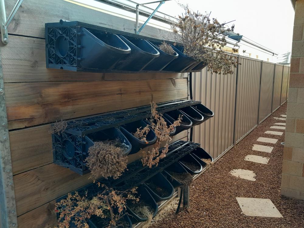 Wallgarden Multi Hang 10 Pot Vertical Garden Wall Kit - Customer Photo From Peter Steel