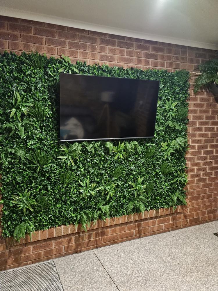 Artificial Green Tropics Vertical Garden 1m x 1m Plant Wall Panel UV Stabilised - Customer Photo From Kerrianne Moore