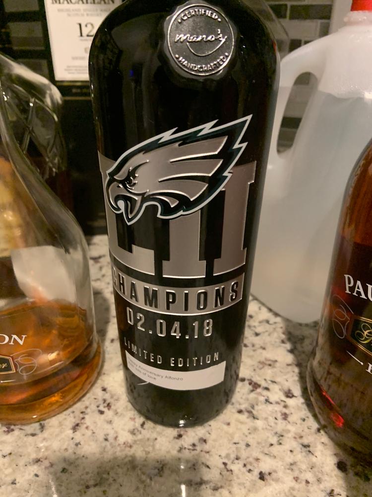 Philadelphia Eagles World Champions Etched Wine - Customer Photo From Juanita G.
