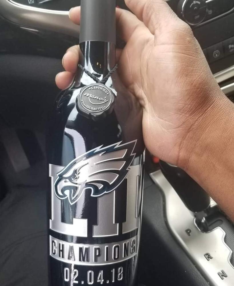 Philadelphia Eagles 2017 World Champions Etched Wine - Customer Photo From ALIM 