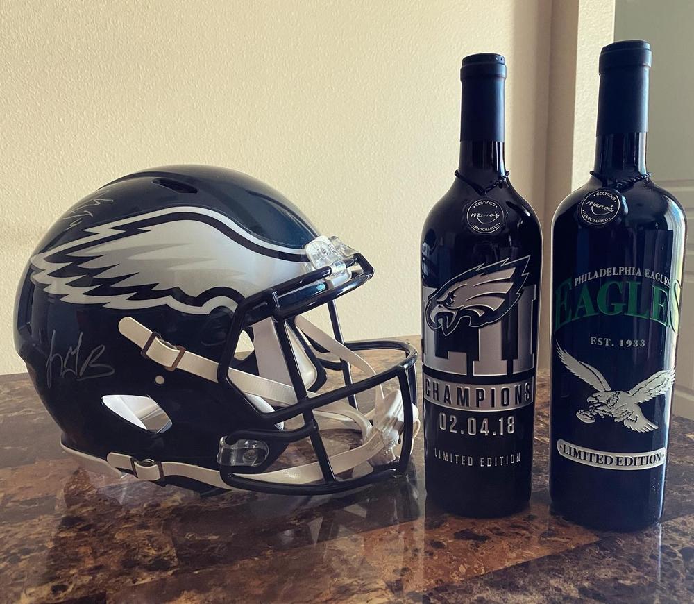 Philadelphia Eagles 2017 World Champions Etched Wine - Customer Photo From Sergey 