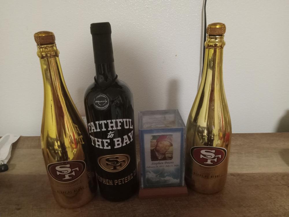 49ers Faithful To The Bay Custom Name Etched Wine - Customer Photo From Cassandra R.