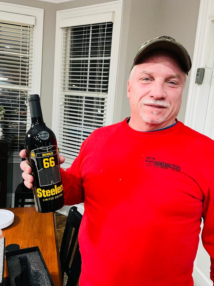Pittsburgh Steelers Custom Jersey Etched Wine - Customer Photo From Jodi C.