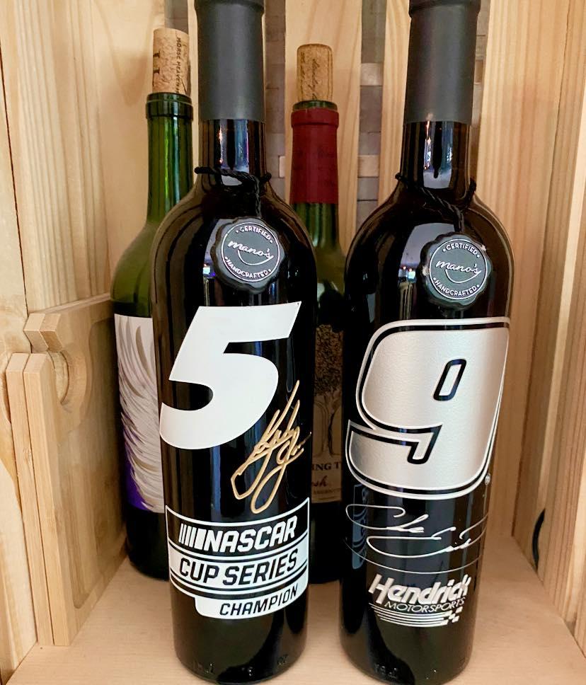 #9 Chase Elliott Signature Etched Wine Bottle - Customer Photo From Erin A.
