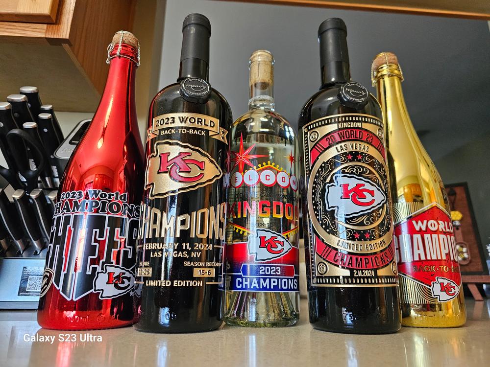 Chiefs 2023 Champions Las Vegas Etched Wine Bottle - Customer Photo From Amanda J.