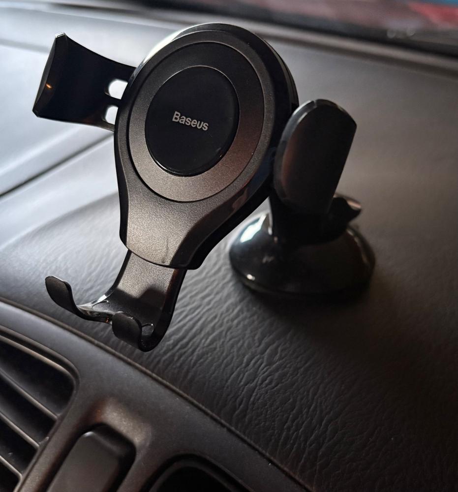 Baseus Gravity Car Phone Holder Mount (Suction Cup Mount) - Customer Photo From Graeme Stokes