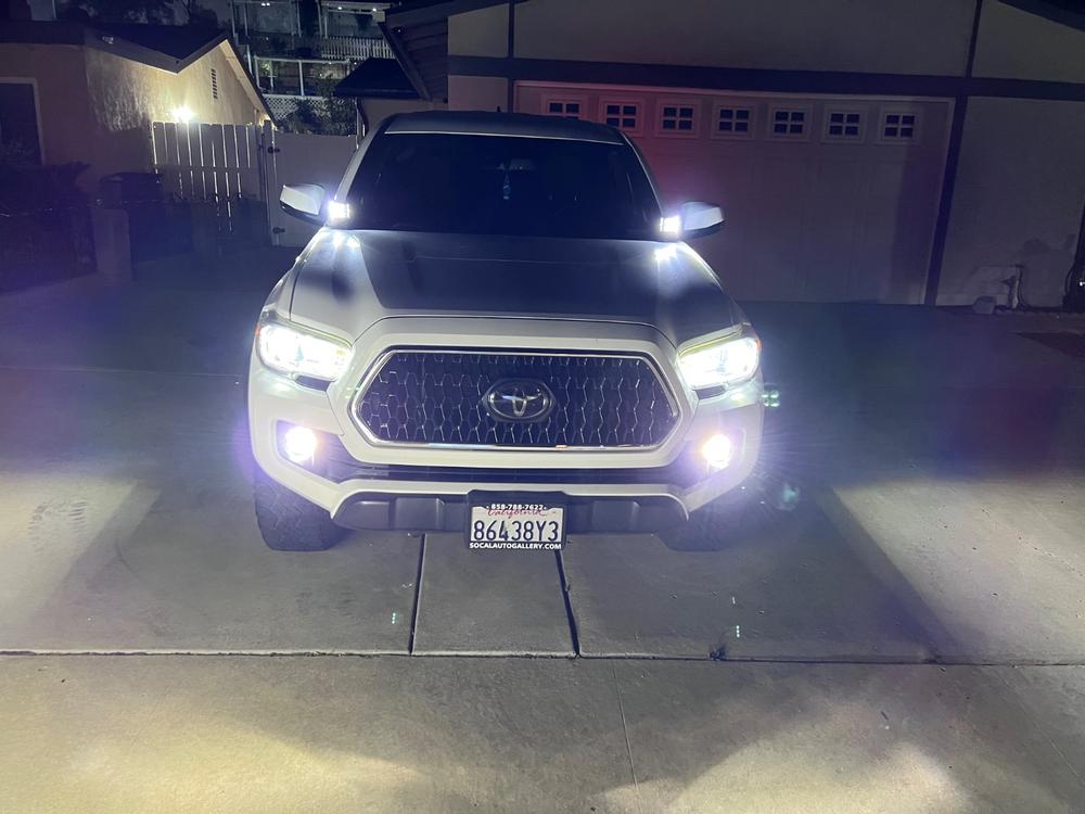 Cali Raised Low Profile Ditch Light Kit For Tacoma (2016-2023) - Customer Photo From Cristian Cruz