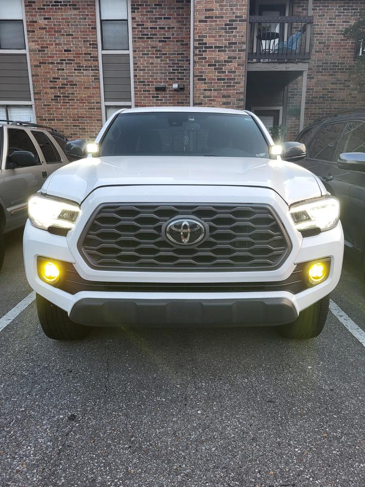 Cali Raised Low Profile Ditch Light Kit For Tacoma (2016-2023) - Customer Photo From Cosmas Herrera