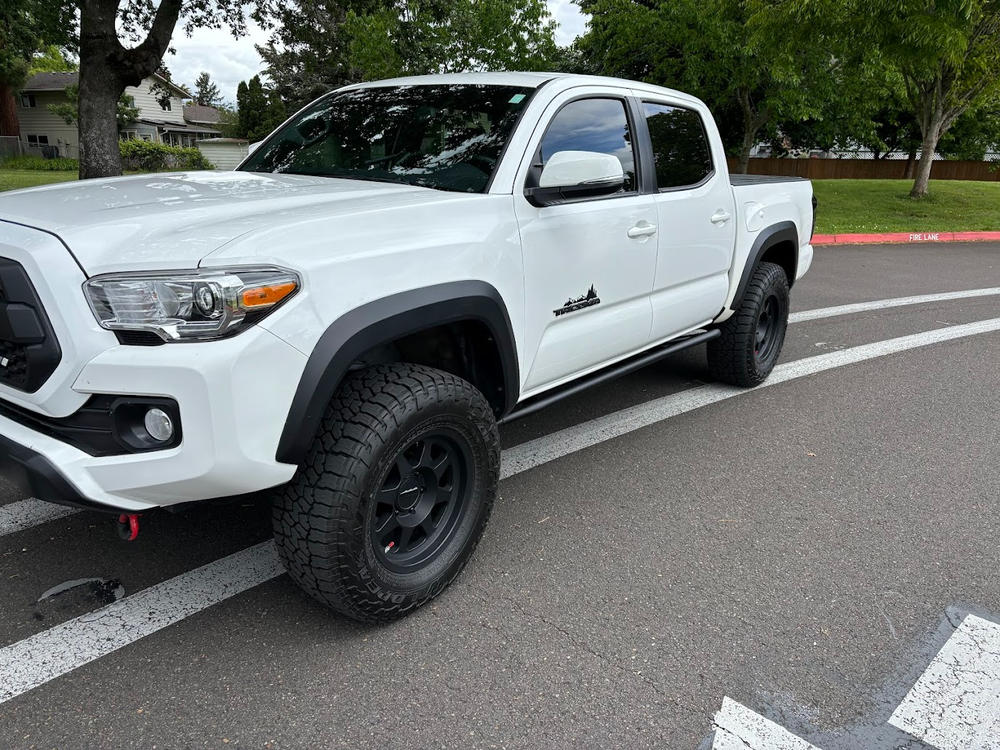 Cali Raised Trail Edition Bolt-On Rock Sliders For Tacoma (2005-2023) - Customer Photo From Steven L.