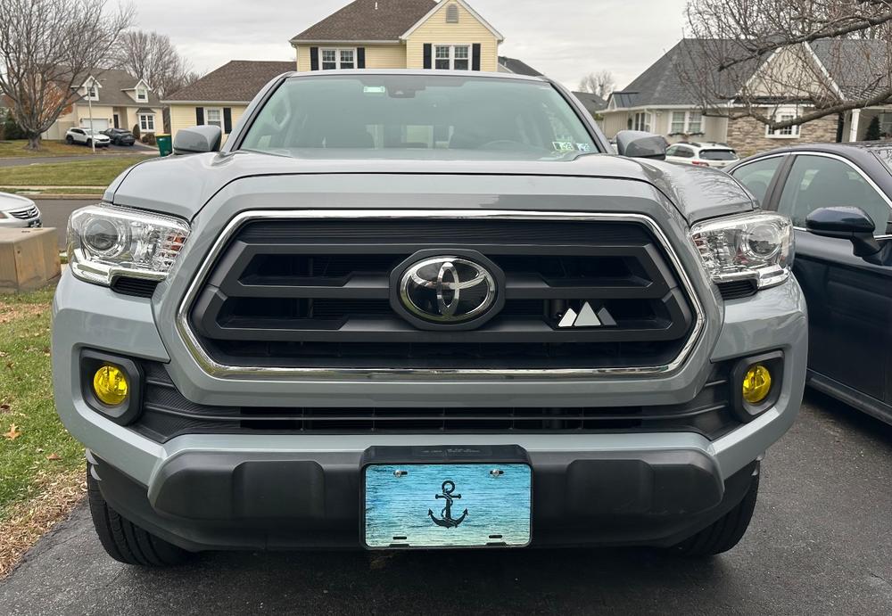 Lamin-X Fog Light Covers For Tacoma (2005-2023) - Customer Photo From Mike Lisa