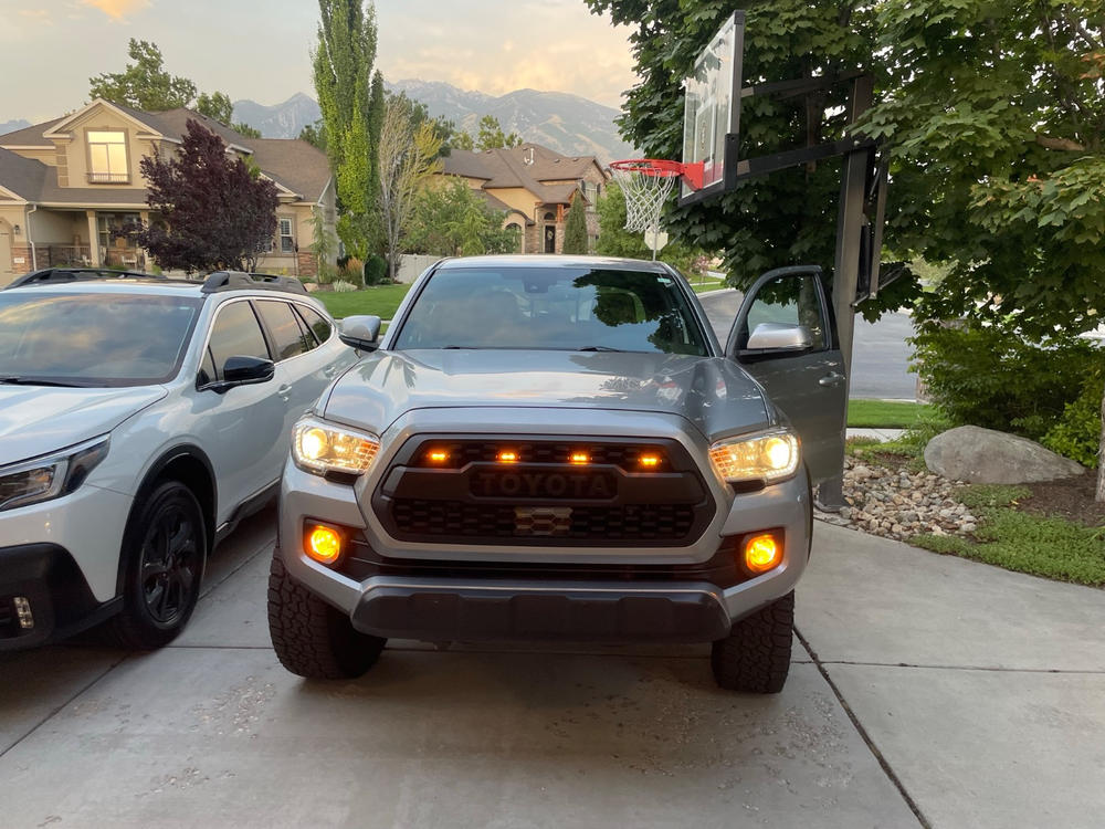 Lamin-X Fog Light Covers For Tacoma (2005-2023) - Customer Photo From Tanner L.