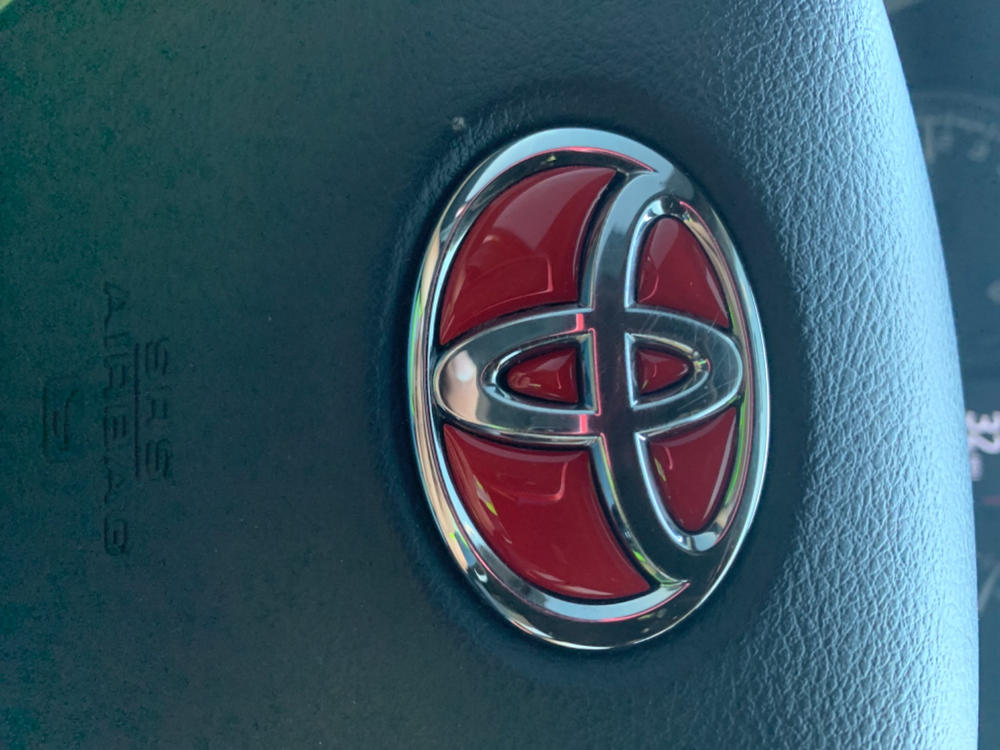 Tufskinz Steering Wheel Emblem Insert (2016-2021) - Customer Photo From Omar G.