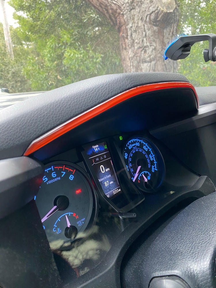 Tufskinz Dashboard Accent Trim (2016-2021) - Customer Photo From Andres Valdivia