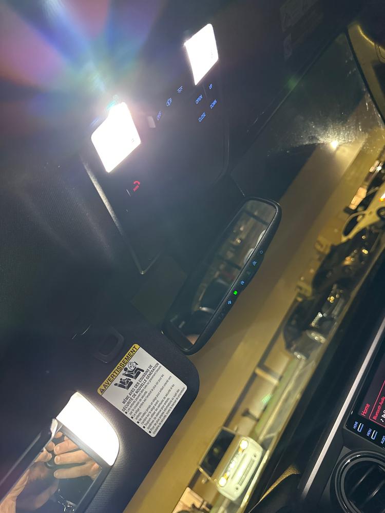 Diode Dynamics Interior LED Lighting Kit For Tacoma (2016-2023) - Customer Photo From Jaison Polanco