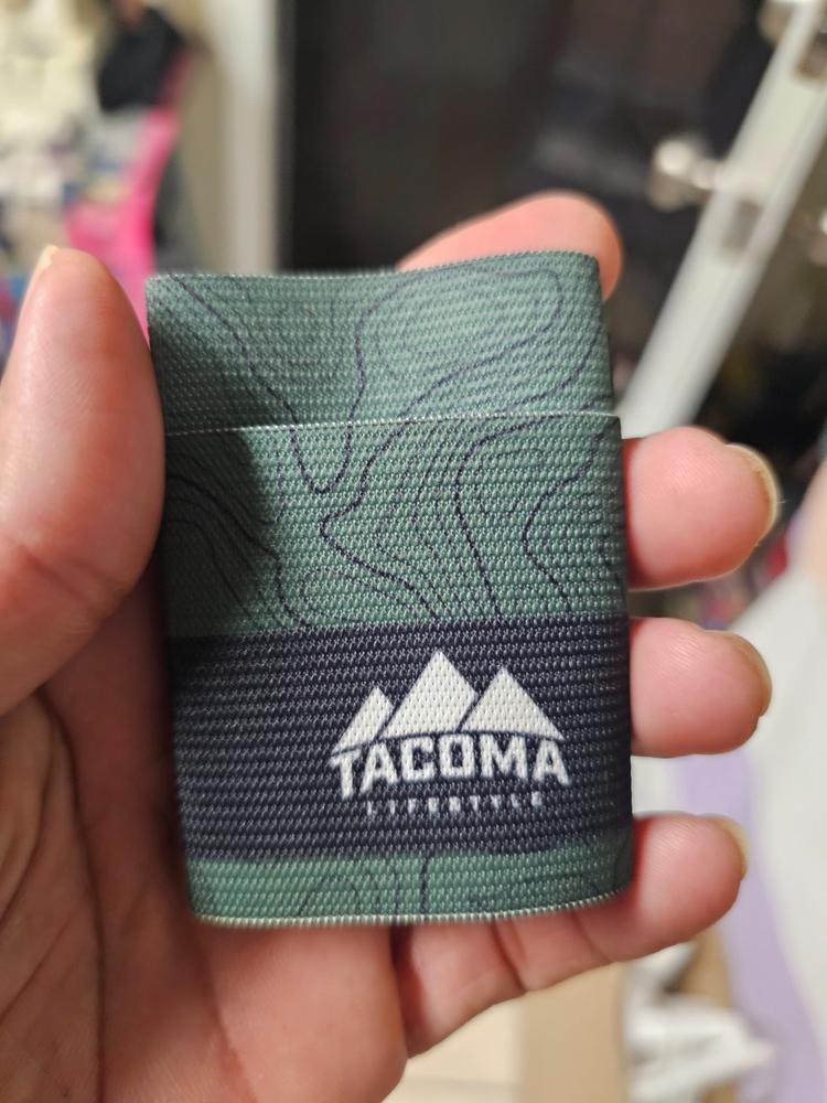Tacoma Lifestyle x Thread Elastic Wallet - Customer Photo From Jonathan Pascual
