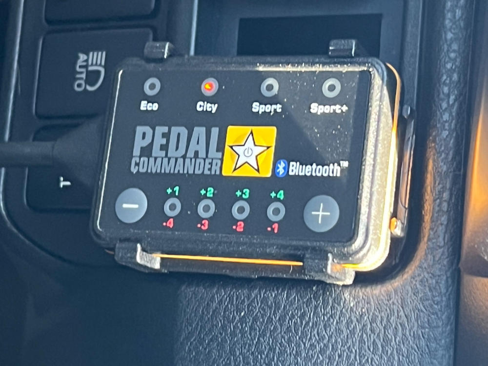 Pedal Commander PC38 For Tacoma  (2005-2023) - Customer Photo From Julio C.