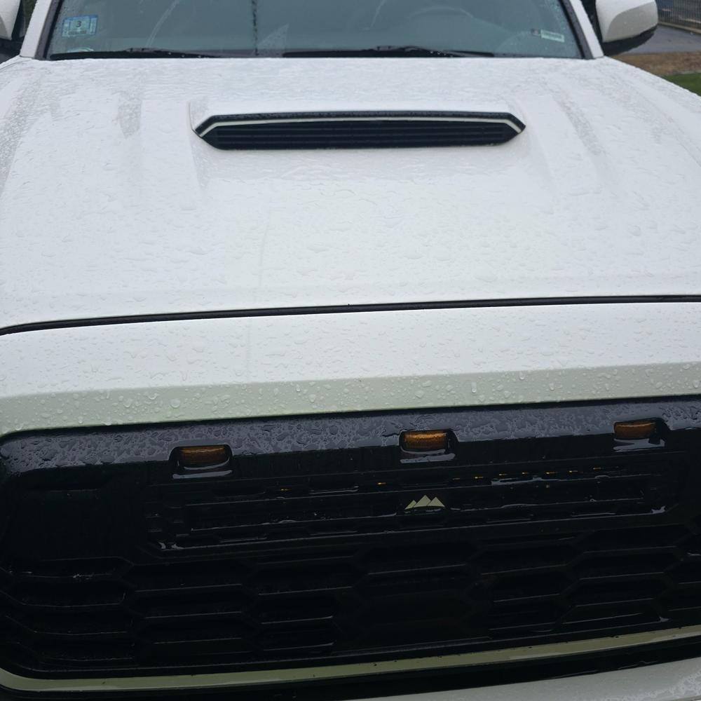 Tufskinz Hood Scoop Accent For Tacoma (2016-2023) - Customer Photo From Nick Pike