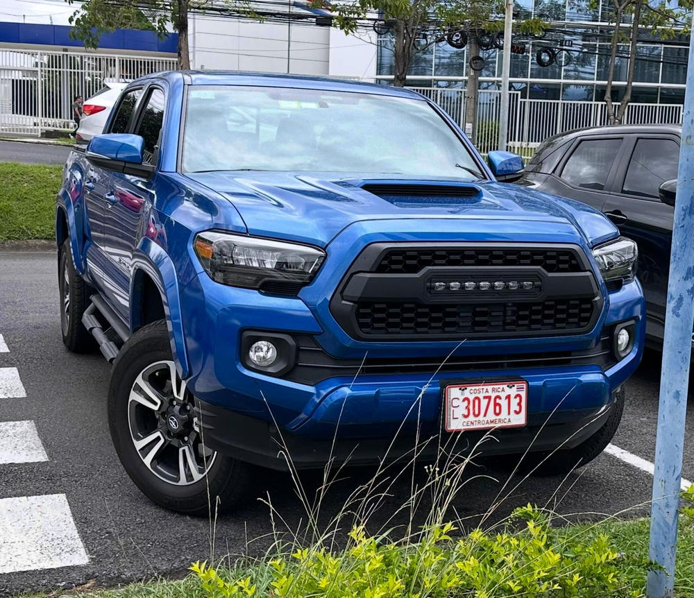 AlphaRex LUXX-Series Headlights For Tacoma (2016-2023) - Customer Photo From Gustavo Manzur