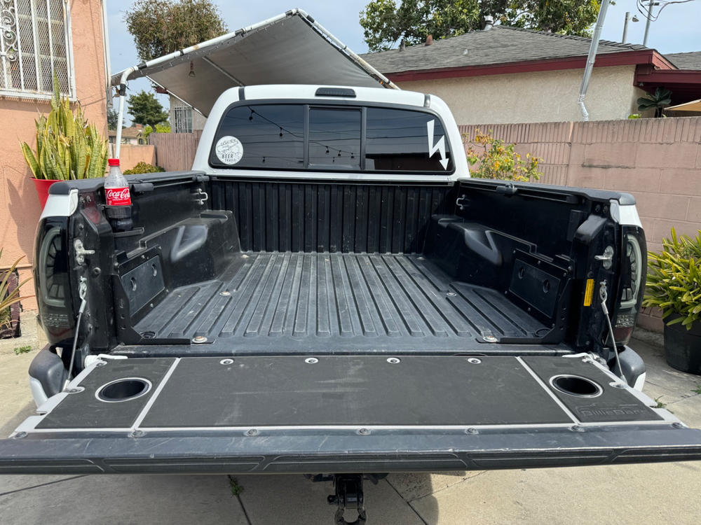 BillieBars Tailgate Cover For Tacoma (2005-2023) - Customer Photo From Johnny A.