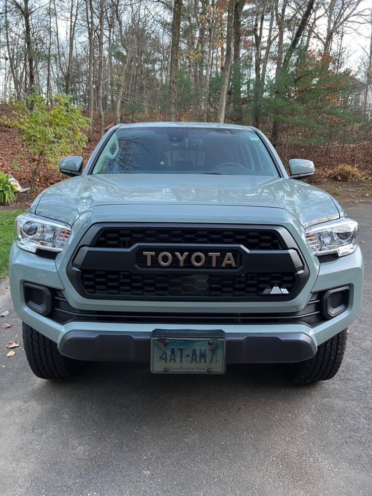 Mountain Grille Badge - Customer Photo From Peter G.